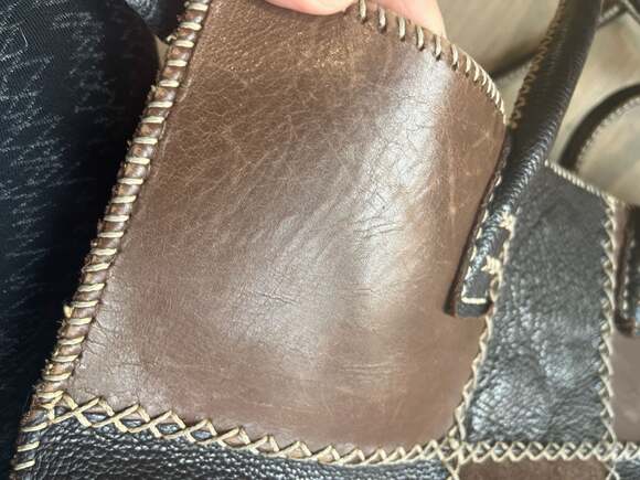 Large Dark Brown Leather Bag for the Weekend. Mix of Patchwork Style Leathers. W - Picture 15 of 16